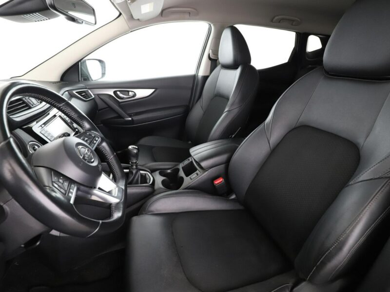 Nissan Qashqai 1.2 N-Connecta Klimatronik Tempomat Nawigacja Grzane Fotele Kamery LED II (2013-2021)