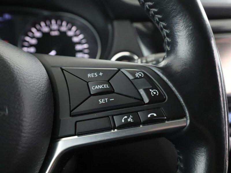 Nissan Qashqai 1.2 N-Connecta Klimatronik Tempomat Nawigacja Grzane Fotele Kamery LED II (2013-2021)