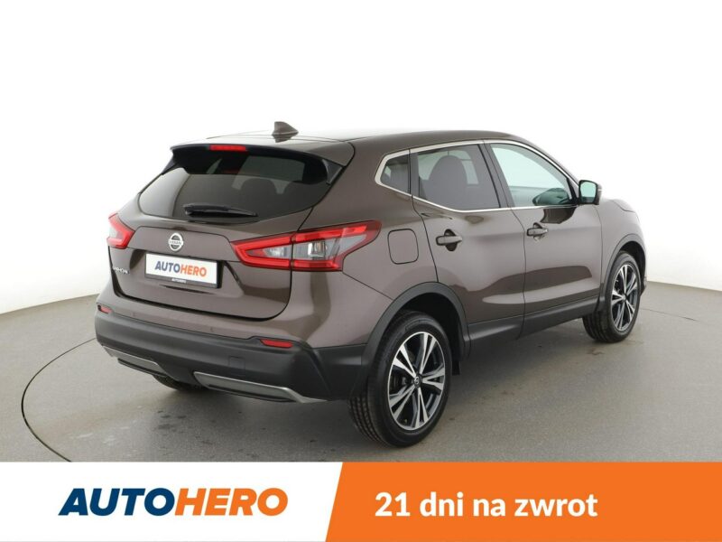 Nissan Qashqai 1.2 N-Connecta Klimatronik Tempomat Nawigacja Grzane Fotele Kamery LED II (2013-2021)