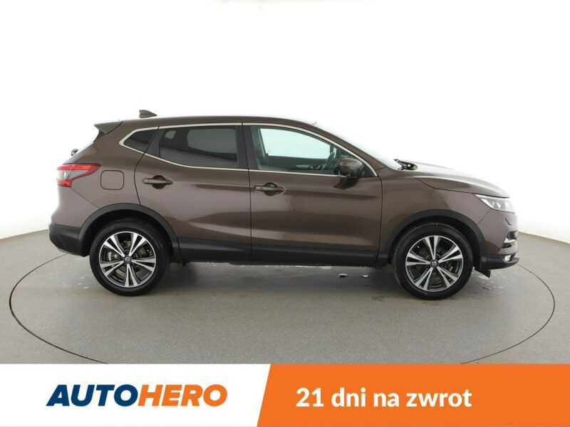 Nissan Qashqai 1.2 N-Connecta Klimatronik Tempomat Nawigacja Grzane Fotele Kamery LED II (2013-2021)