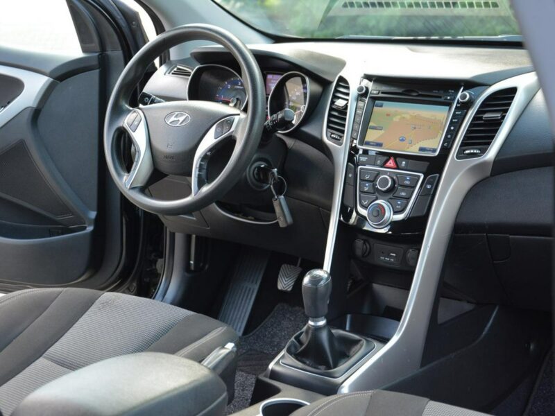 Hyundai i30 Lift Ledy Duża Navi Parktronic Aso Hyundai z Niemiec lakier oryginał II (2012 - 2016)