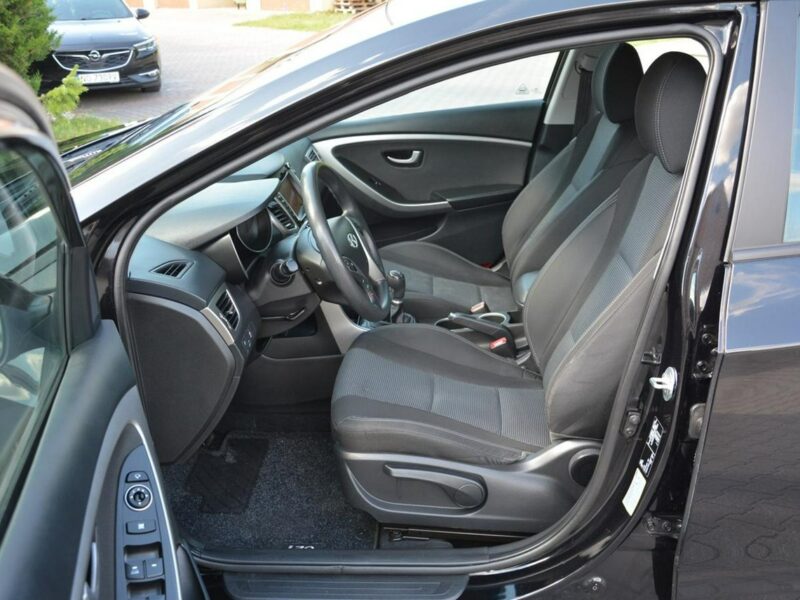 Hyundai i30 Lift Ledy Duża Navi Parktronic Aso Hyundai z Niemiec lakier oryginał II (2012 - 2016)
