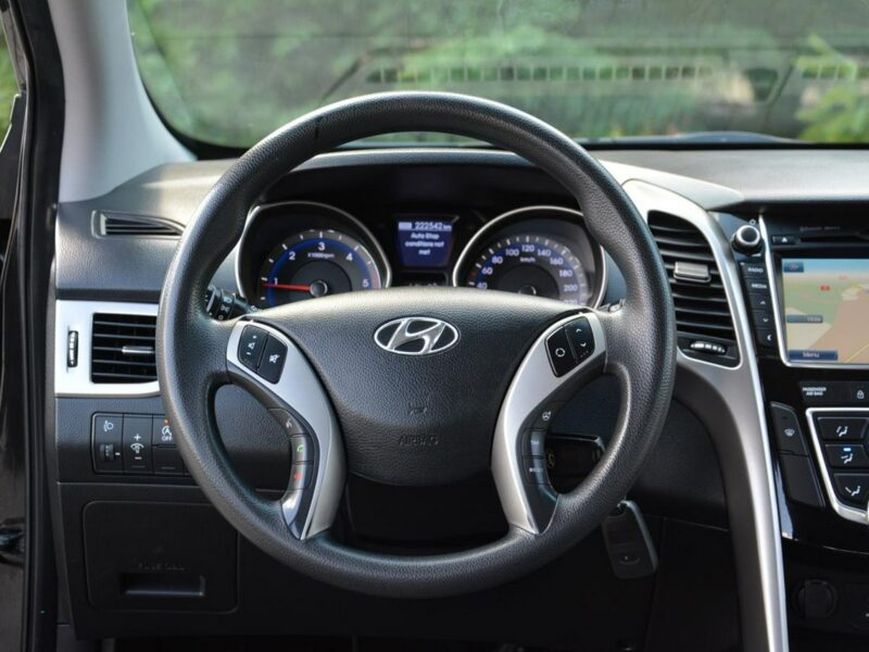 Hyundai i30 Lift Ledy Duża Navi Parktronic Aso Hyundai z Niemiec lakier oryginał II (2012 - 2016)