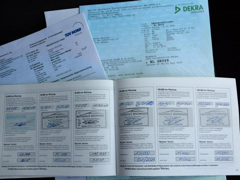 Hyundai i30 Lift Ledy Duża Navi Parktronic Aso Hyundai z Niemiec lakier oryginał II (2012 - 2016)
