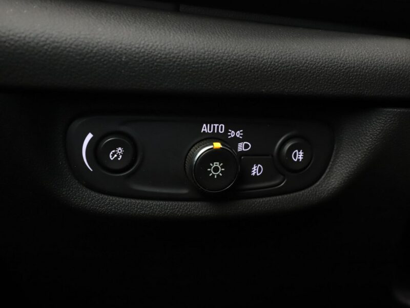 Opel Insignia automat full LED navi klima auto czujniki parkowania grzane fotele B (2017-)