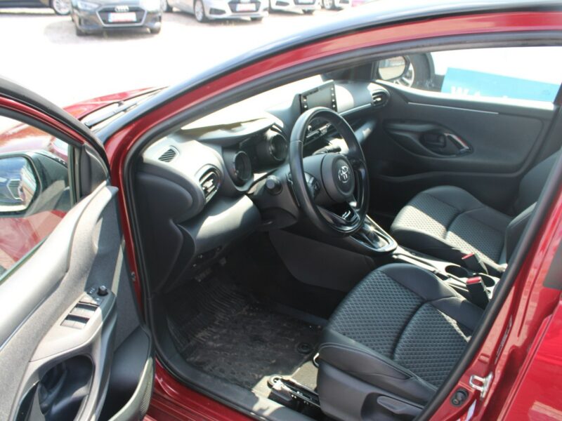 Toyota Yaris Selection Automat Kamera Asysten pasa IV (2020-)