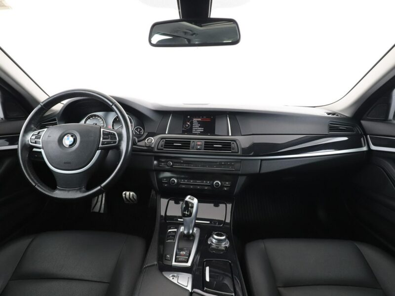 BMW 520 Bi-xenon Automat Navi Klimatyzacja Panorama Skórzana tapicerka Podgrze F10 (2009-2017)