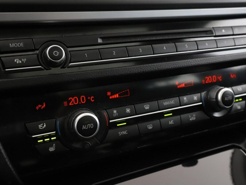 BMW 520 Bi-xenon Automat Navi Klimatyzacja Panorama Skórzana tapicerka Podgrze F10 (2009-2017)