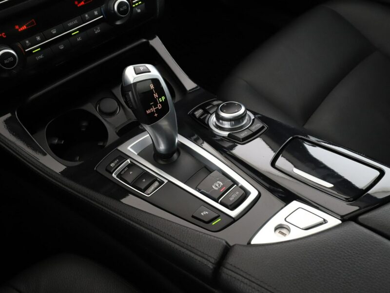 BMW 520 Bi-xenon Automat Navi Klimatyzacja Panorama Skórzana tapicerka Podgrze F10 (2009-2017)