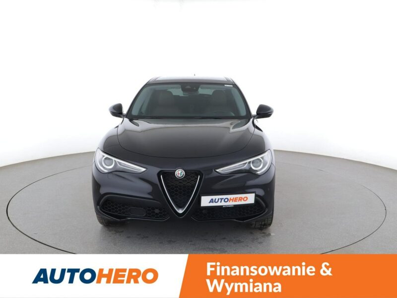Alfa Romeo Stelvio Executive automat 4x4 280KM skóra panorama ACC PDC-kamera