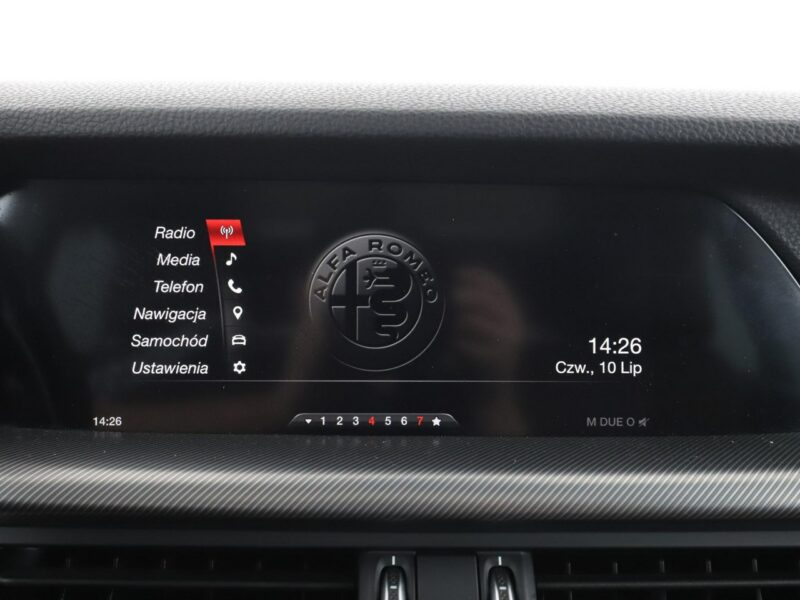 Alfa Romeo Stelvio Executive automat 4x4 280KM skóra panorama ACC PDC-kamera