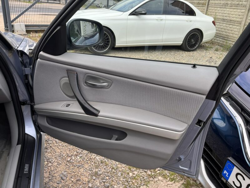BMW 318 2.0 1wł Klima Alu Czujki Parkowan 6 biegów Bez Rdzy Stan BDB BEzwypadk E90 (2005-2012)