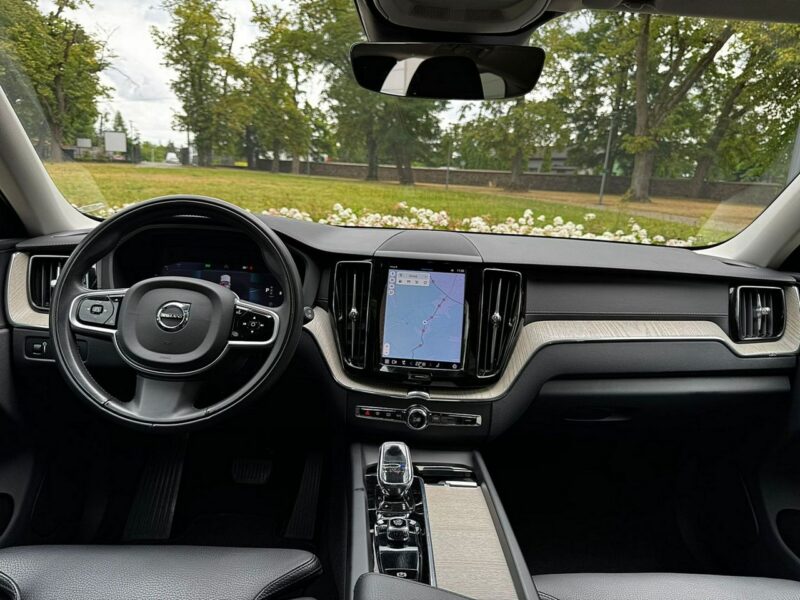 Volvo XC 60 diesel hybryda 197 kM AWD II (2017-)