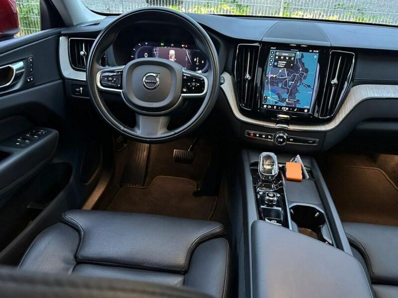 Volvo XC 60 diesel hybryda 197 kM AWD II (2017-)