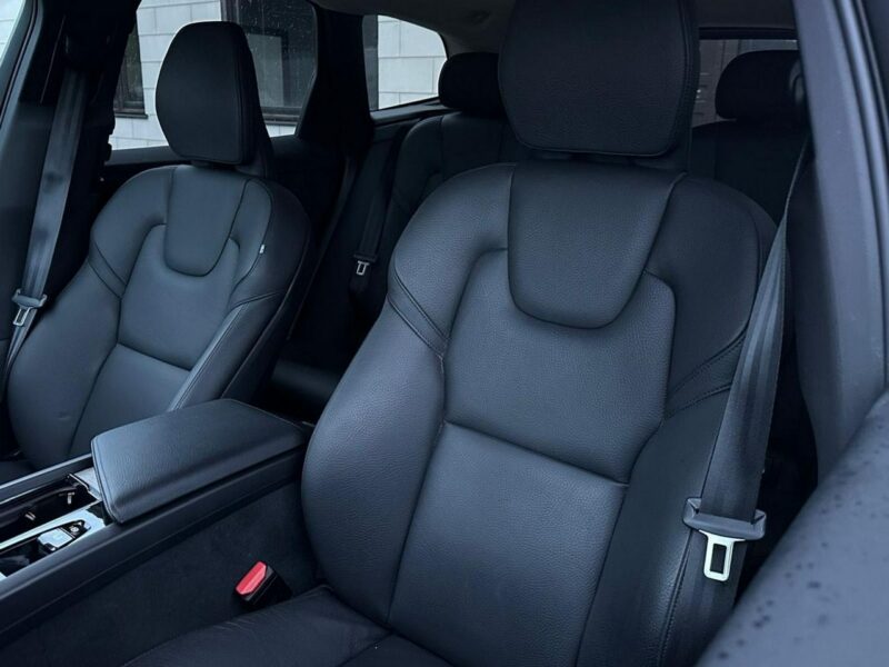 Volvo XC 60 diesel hybryda 197 kM AWD II (2017-)