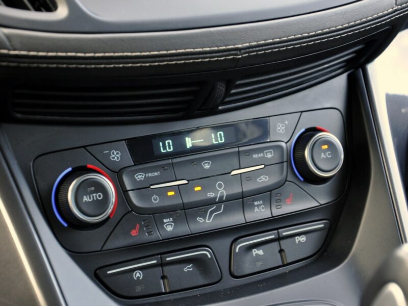 Ford Kuga 2,0TDCi 180KM ViGNALE/AWD/Skóra/Serwis/FullLed/BLiS/Navi/Android/PDC II (2012-)