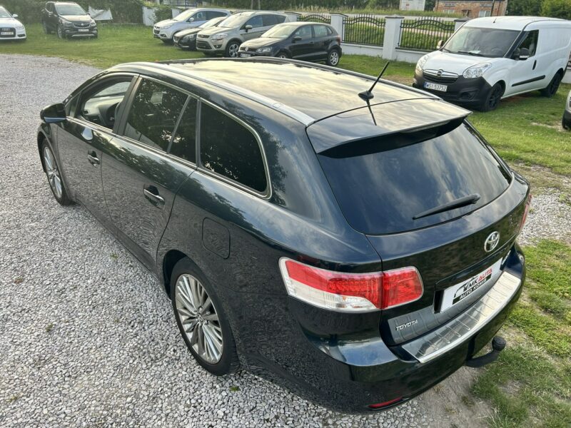 Toyota Avensis Super stan III (2009-)