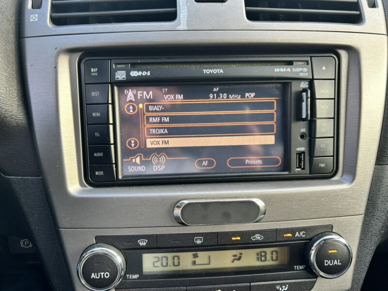 Toyota Avensis Super stan III (2009-)