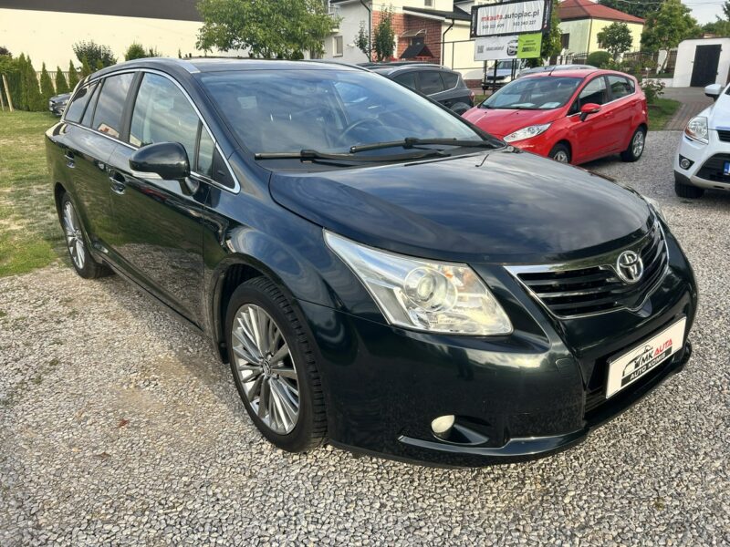 Toyota Avensis Super stan III (2009-)