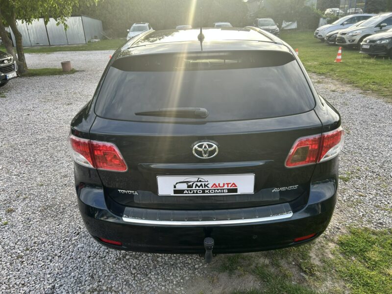 Toyota Avensis Super stan III (2009-)