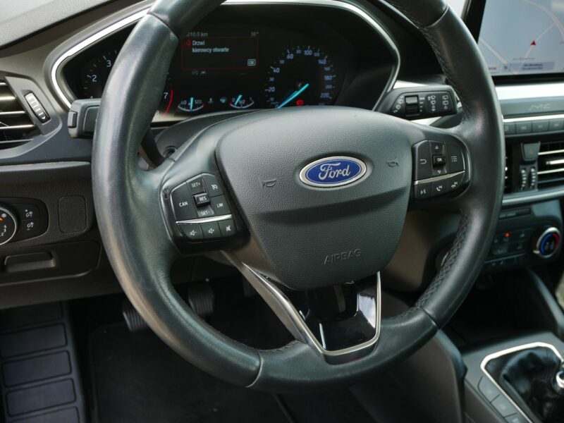 Ford Focus 1.0 E-Boost 100KM Kombi -Navi -Pakiet zimowy -Asystenci jazdy -Zobacz Mk4 (2018-)