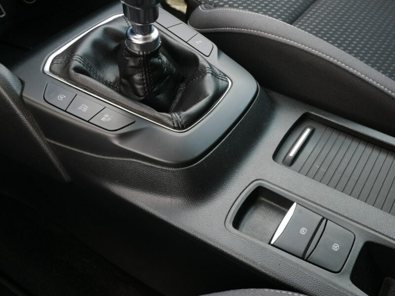 Ford Focus 1.0 E-Boost 100KM Kombi -Navi -Pakiet zimowy -Asystenci jazdy -Zobacz Mk4 (2018-)