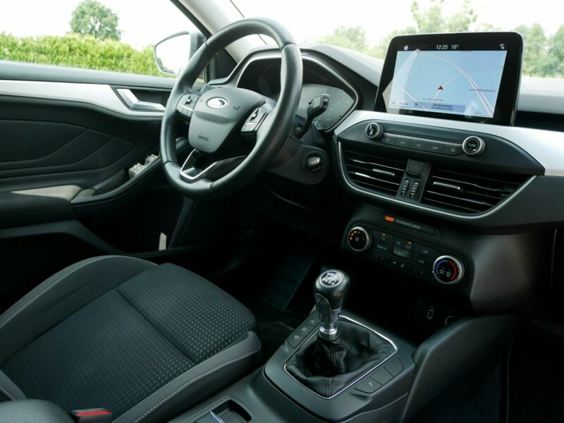 Ford Focus 1.0 E-Boost 100KM Kombi -Navi -Pakiet zimowy -Asystenci jazdy -Zobacz Mk4 (2018-)