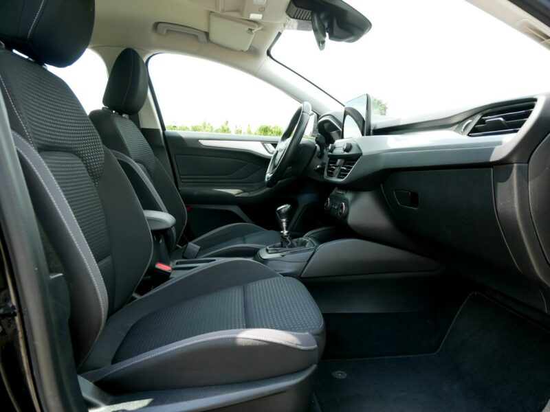 Ford Focus 1.0 E-Boost 100KM Kombi -Navi -Pakiet zimowy -Asystenci jazdy -Zobacz Mk4 (2018-)