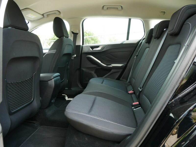 Ford Focus 1.0 E-Boost 100KM Kombi -Navi -Pakiet zimowy -Asystenci jazdy -Zobacz Mk4 (2018-)