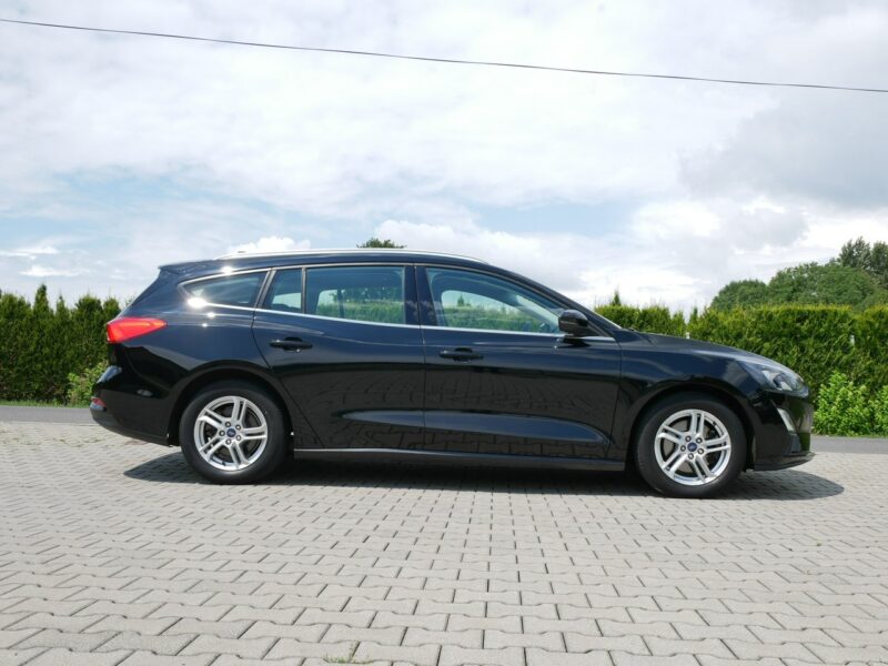 Ford Focus 1.0 E-Boost 100KM Kombi -Navi -Pakiet zimowy -Asystenci jazdy -Zobacz Mk4 (2018-)