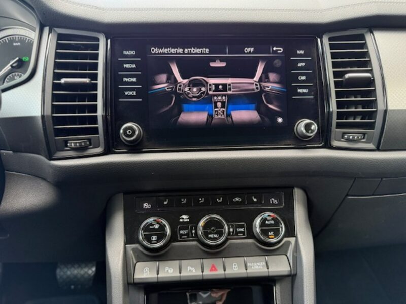 Škoda Kodiaq KAMERA, FULL LED, AMBIENTE, EL.KLAPA, TOP KOLOR, GWARANCJA! I (2016-2024)