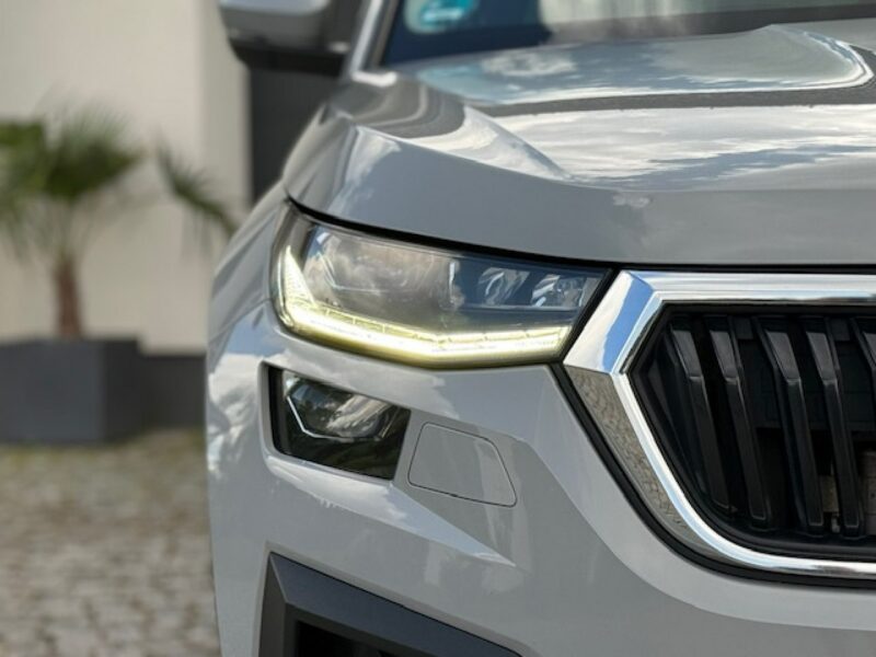 Škoda Kodiaq KAMERA, FULL LED, AMBIENTE, EL.KLAPA, TOP KOLOR, GWARANCJA! I (2016-2024)