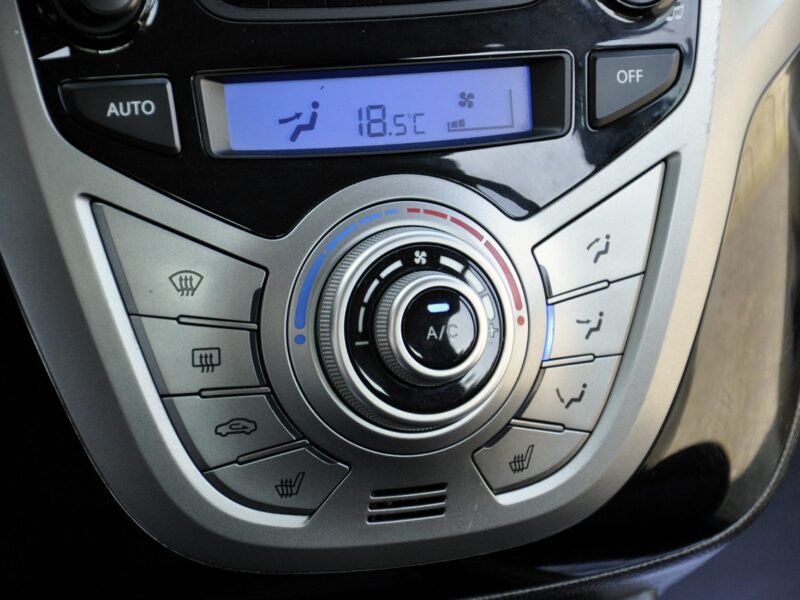 Hyundai ix20 1.4i 90KM Premium/*I Wl*Alu16/Zadbany/NoweOpony/Model2011