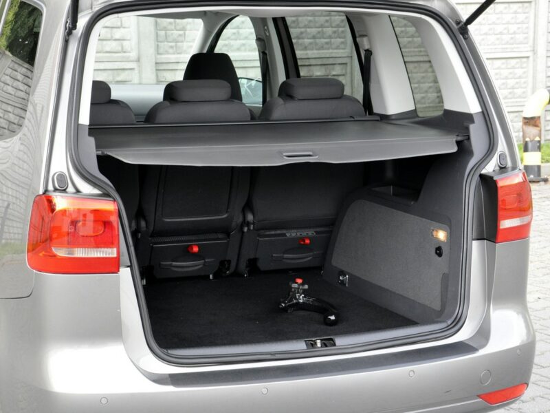 Volkswagen Touran 1,6TDi 105KM DSG/Comfortline/Navi/Podgrz.fotele/Parktronic/Alufelgi II (2010-2015)