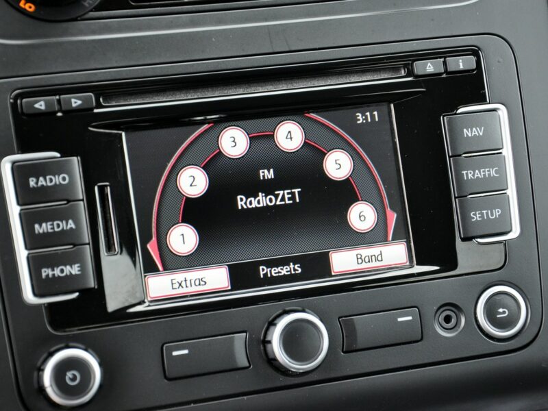 Volkswagen Touran 1,6TDi 105KM DSG/Comfortline/Navi/Podgrz.fotele/Parktronic/Alufelgi II (2010-2015)
