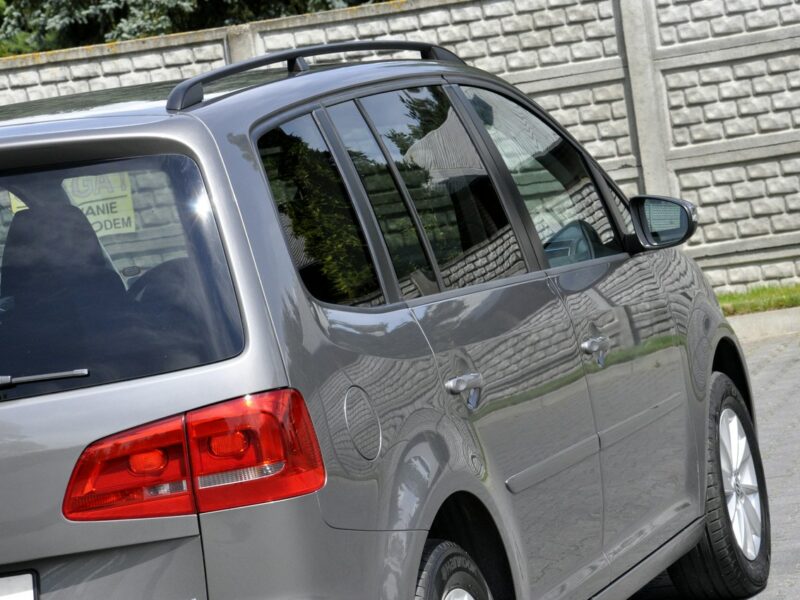 Volkswagen Touran 1,6TDi 105KM DSG/Comfortline/Navi/Podgrz.fotele/Parktronic/Alufelgi II (2010-2015)