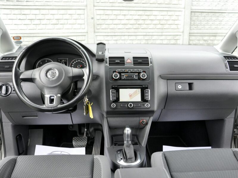 Volkswagen Touran 1,6TDi 105KM DSG/Comfortline/Navi/Podgrz.fotele/Parktronic/Alufelgi II (2010-2015)