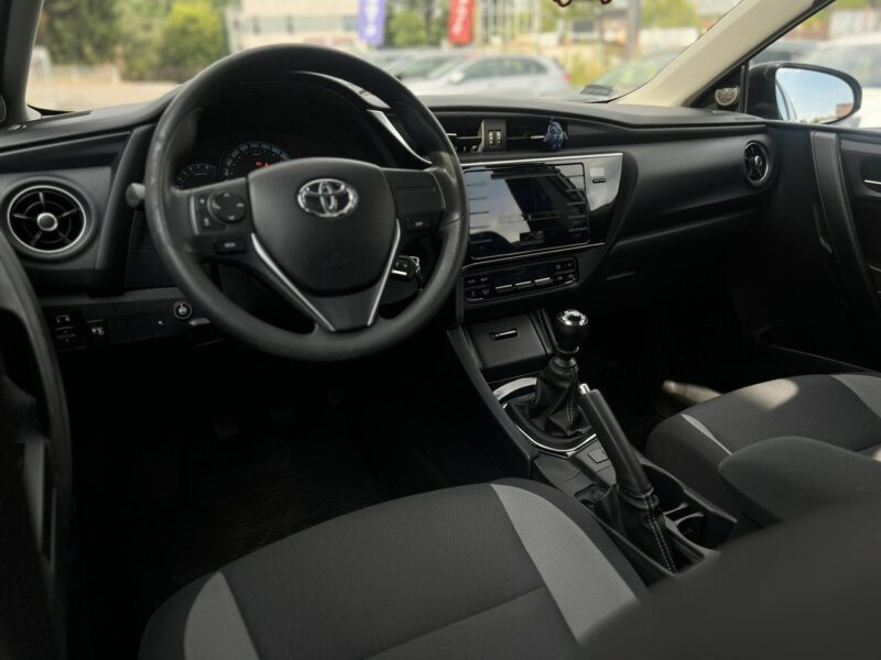 Toyota Auris Salon Polska II właściciel Serwisowany Bezwypadkowy II (2012-)