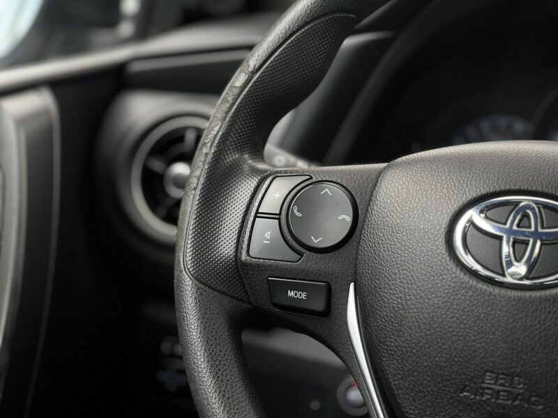 Toyota Auris Salon Polska II właściciel Serwisowany Bezwypadkowy II (2012-)