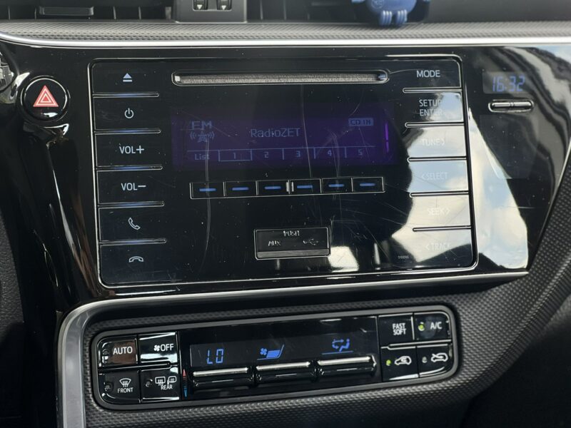 Toyota Auris Salon Polska II właściciel Serwisowany Bezwypadkowy II (2012-)