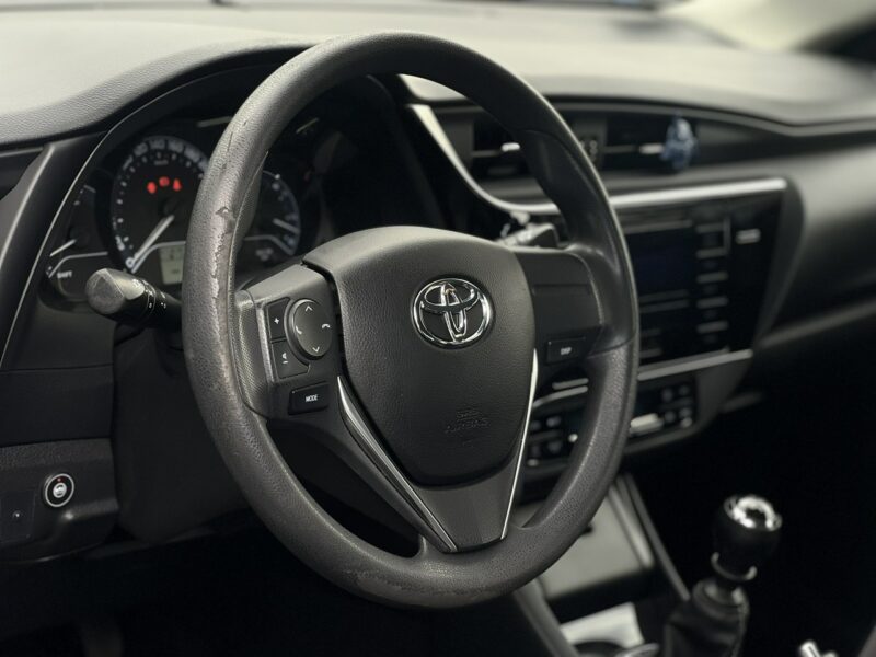 Toyota Auris Salon Polska II właściciel Serwisowany Bezwypadkowy II (2012-)