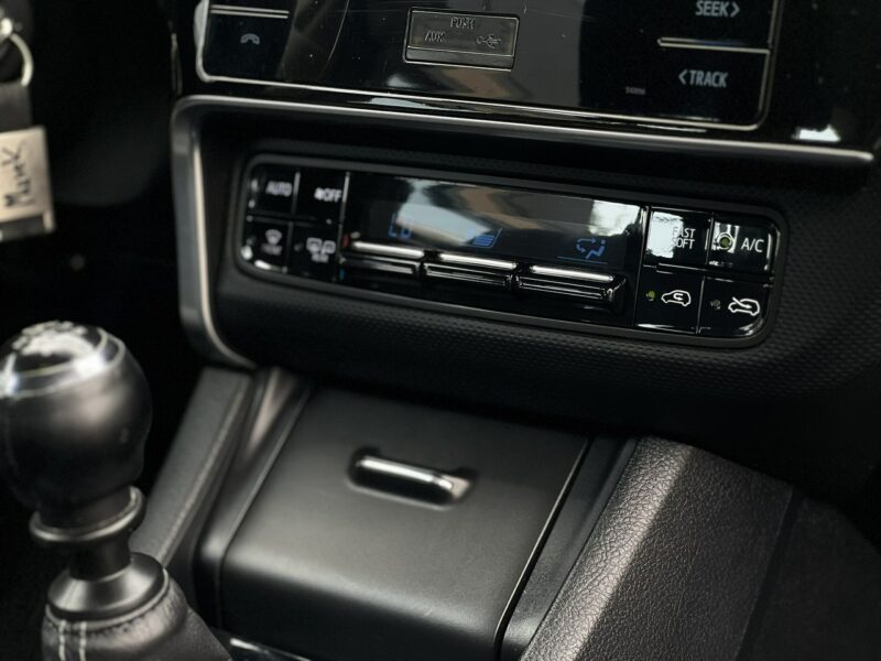 Toyota Auris Salon Polska II właściciel Serwisowany Bezwypadkowy II (2012-)