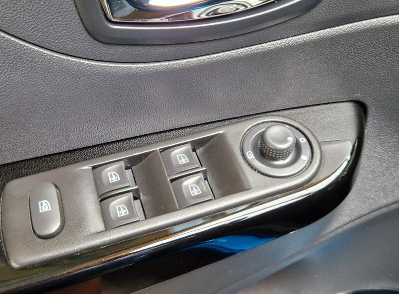 Renault Captur 2016/17r. ZOBACZ OPIS !! WPODANEJ CENIE ROCZNA GWARABCJA !! I (2013-2019)
