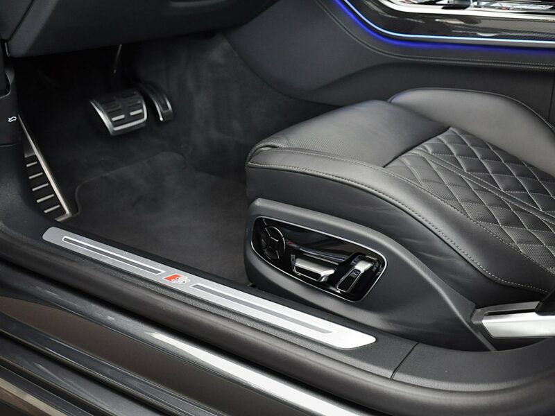 Audi S8 V8 571 KM Quattro B&O3D VirtualPlus MatrixHD Oled Kamery360 Hak Black D5 (2017-)