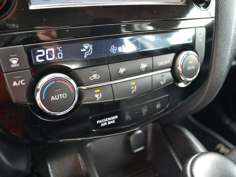 Nissan Qashqai Climatronic dwustrefowy*Alufelgi*Serwis*Podgrz. Fotele.Automat*Led II (2013-2021)