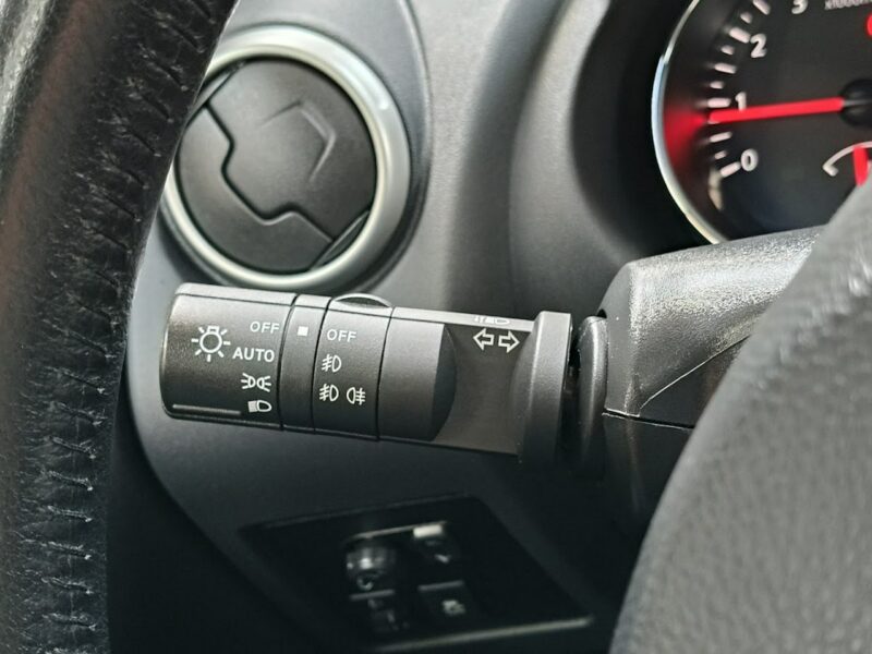Nissan Qashqai 1.6 117KM, Automat, Kamery 360, Dach Panoramiczny, Navigacja I (2007-2013)