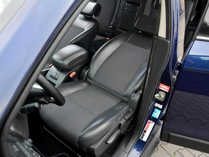 Chevrolet Captiva 2.4BEN(136KM) 141 przebieg 7-Foteli Skóry Klimatronic piękny I (2006-2011)