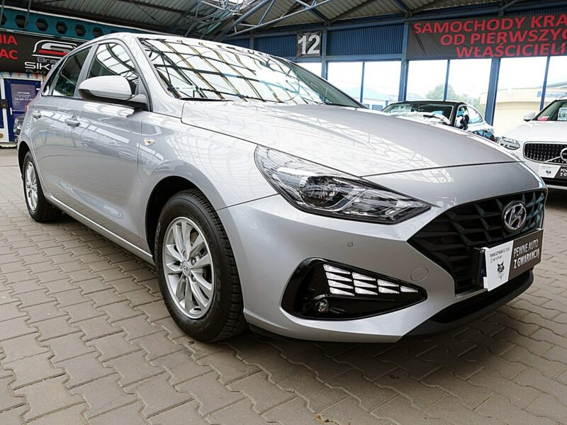 Hyundai i30 1,5 16V Led+Tempomat GWARANCJA 1WŁ Kraj Bezwypadkowy Serwisowany F23% III (2017-)