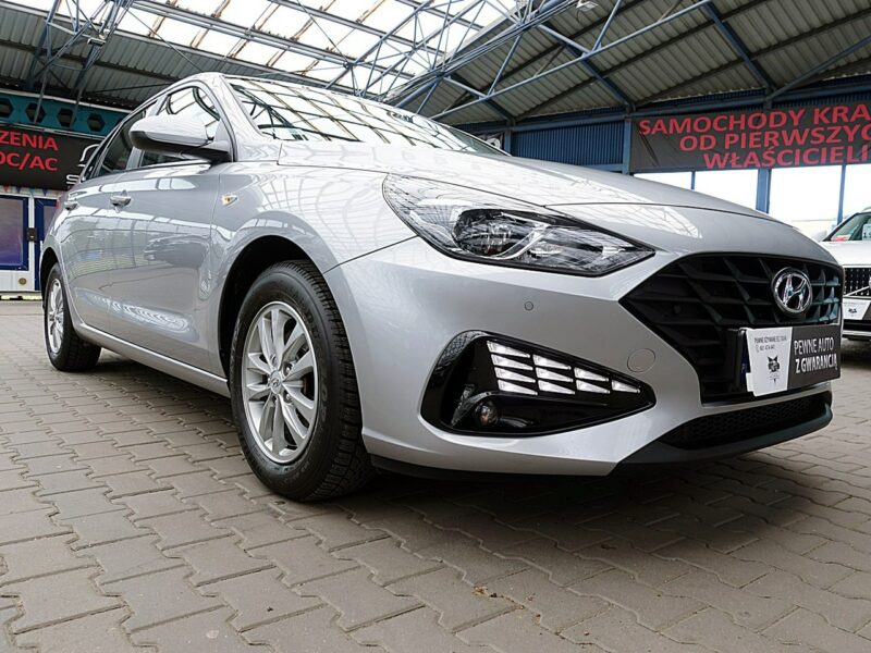 Hyundai i30 1,5 16V Led+Tempomat GWARANCJA 1WŁ Kraj Bezwypadkowy Serwisowany F23% III (2017-)