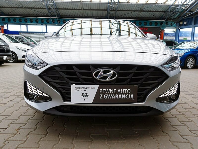 Hyundai i30 1,5 16V Led+Tempomat GWARANCJA 1WŁ Kraj Bezwypadkowy Serwisowany F23% III (2017-)